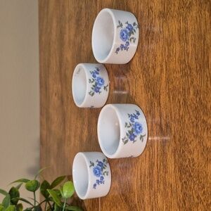 VINTAGE Blue Floral Design Porcelain Napkin Rings, Set of 4